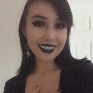 Meet your Posher, Gabrielle